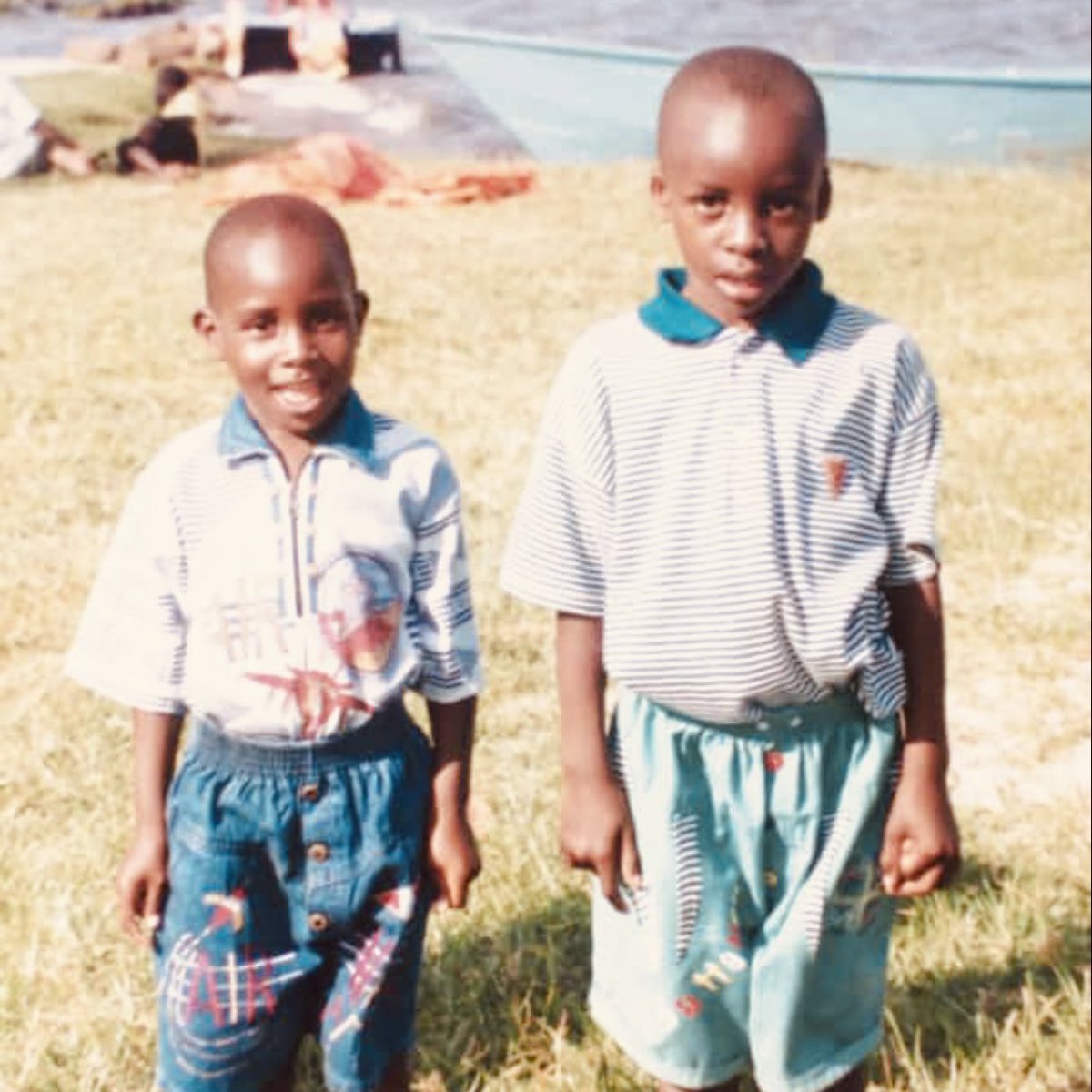 mosesmutagubya_'s tweet photo. I mourn for you baby  brother 🥺, and I mourn for the parts of me that have gone with you💔🕊️. 
I mourn the parts of me that only you brought to life with your presence🤲❤️

Above everything else, u loved Allah, I take comfort n strength through this difficult and confusing time, https://t.co/7pYkJ7jQFJ