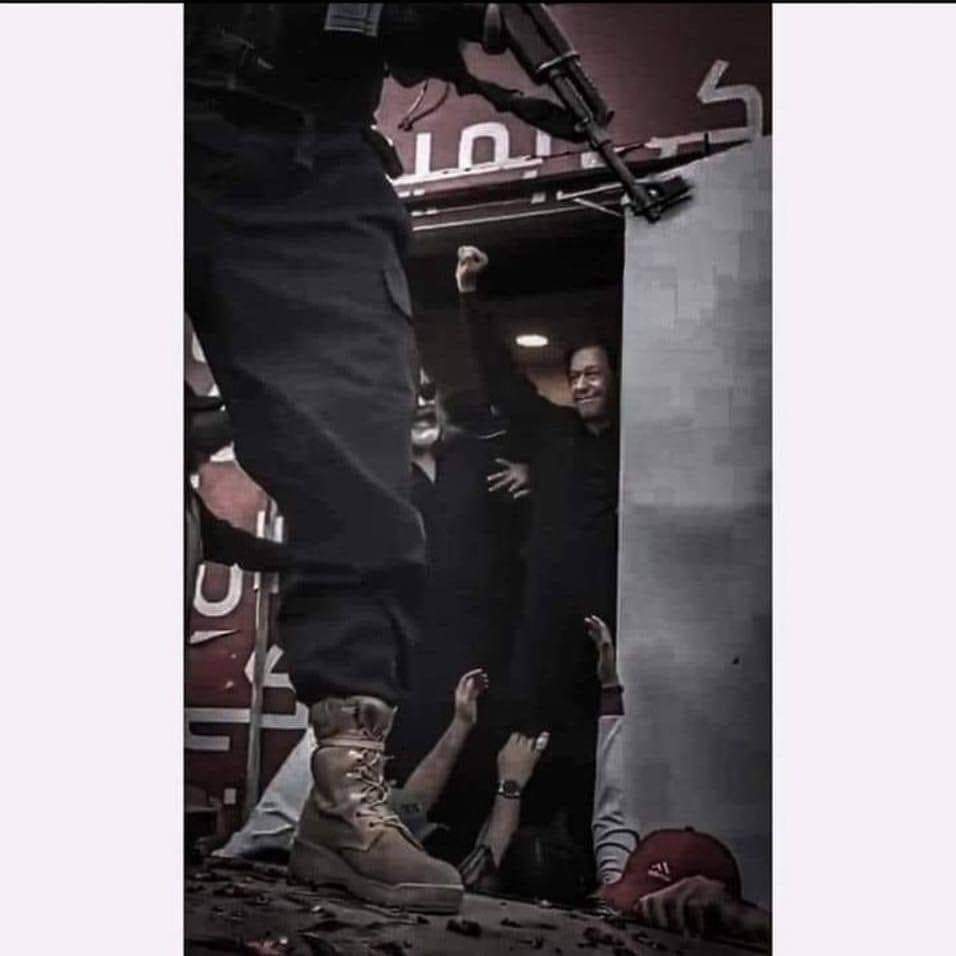 sRaZa28's tweet photo. #ریڈ_لائن_کراس_ہوگئی
#ڈٹ_کے_کھڑاہے_کپتان https://t.co/jUWrGSgToL