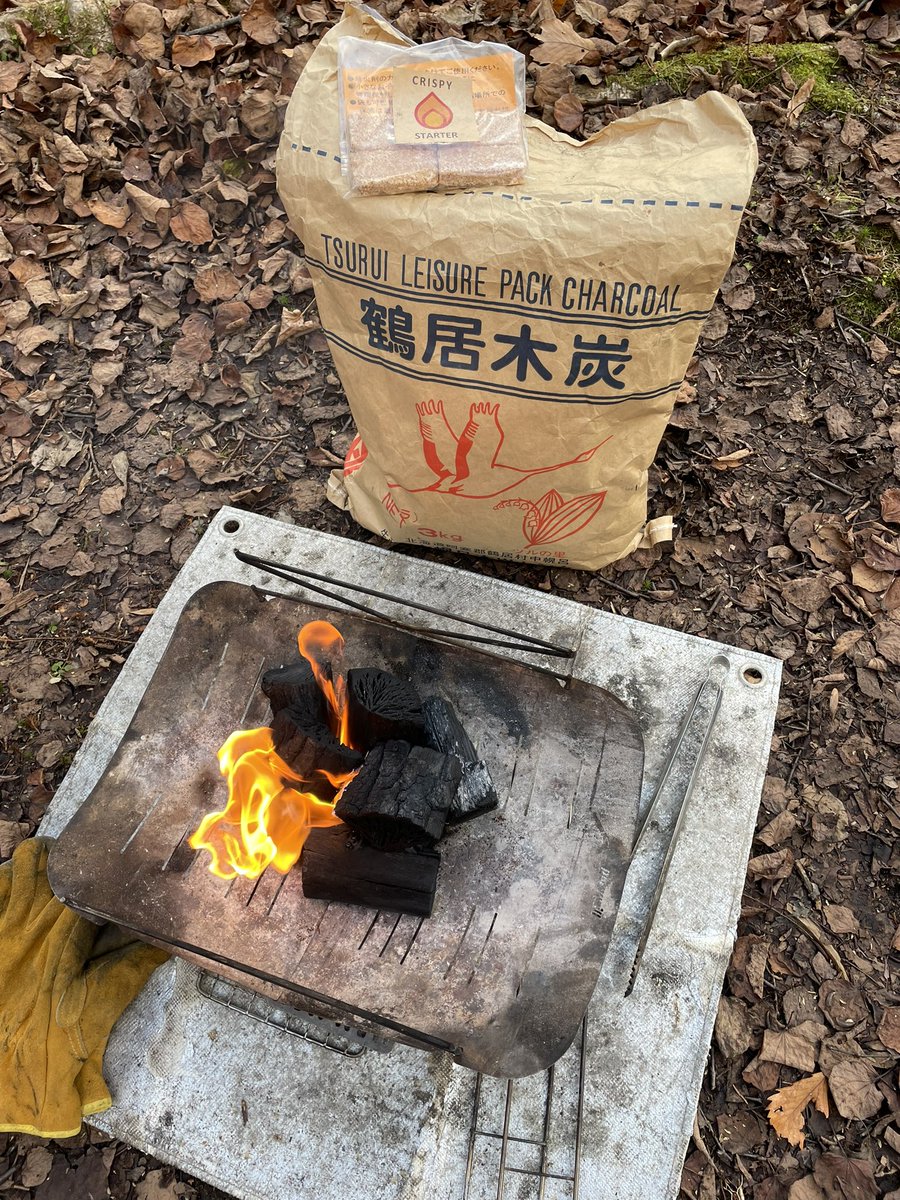 ASRockcamp's tweet photo. 鶴居木炭で炙る小あげが最高にうまい！
醤油を着けて食す！

#鶴居木炭
#CRISPYSTARTER https://t.co/oNILkl4kGk