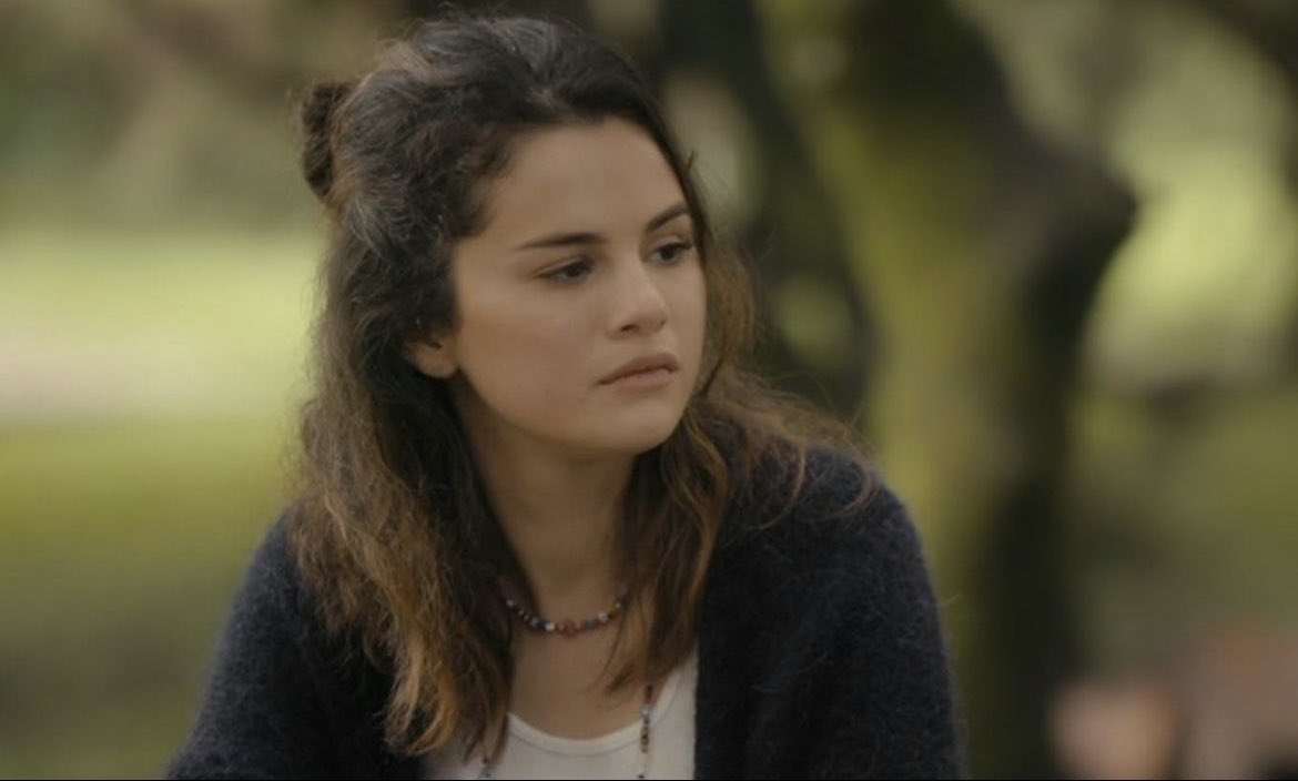 thehigheststarz's tweet photo. i just wanna thank selena for everything she has done 😔 @selenagomez  i’m so proud of her. my mind and me was such an emotional , raw doc selena truly deserves the absolute world https://t.co/90Vk6dvj9c