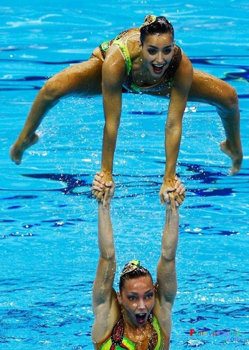 this is what a gemini moon/virgo moon friendship looks like https://t.co/qNSjIwIxHT