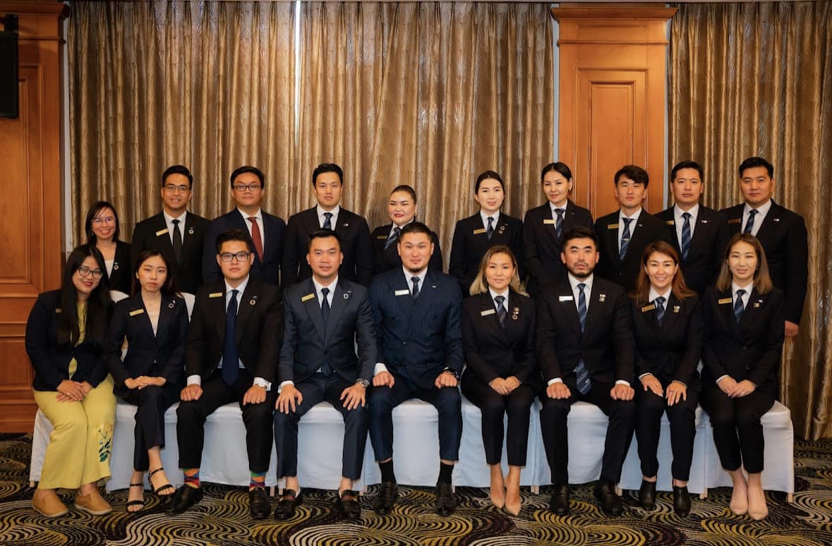 🇲🇳JCI MONGOLIA 🇻🇳JCI VIETNAM
JOINT BOARD MEETING
JCI Вьетнам байгууллагын Үндэсний чуулганд JCI Монгол байгууллагын Удирдлагын багийн төлөөлөл оролцож, энэ үеэр хоёр Үндэсний байгууллагын Удирдлагын багийн уулзалт зохион байгуулагдлаа. 

#SHINEBRIGHT
Хүндэтгэсэн,
JCI Монгол ТББ