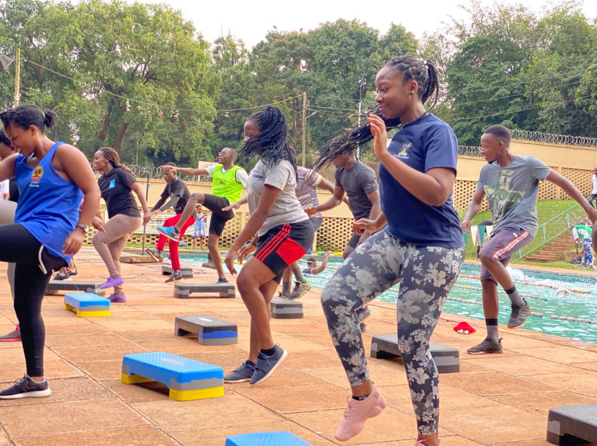 Ivaaan256's tweet photo. "When you loose all your excuses, you will find results". #KeepitAtTekSports 

It's time to Lite up your Fridays with @teksportsrcf Wellness
Sessions (fitness &amp; aerobics) @Makerere university

All students @MakerereNews,staff @MakerereStaff,alumni @MakerereAlumni are welcome. https://t.co/WzaObWvJmB
