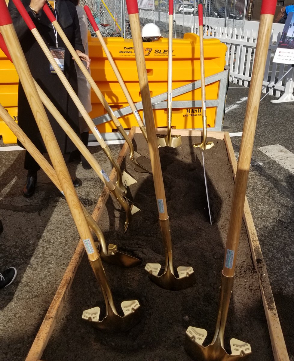 Chris Ferreira tweet media