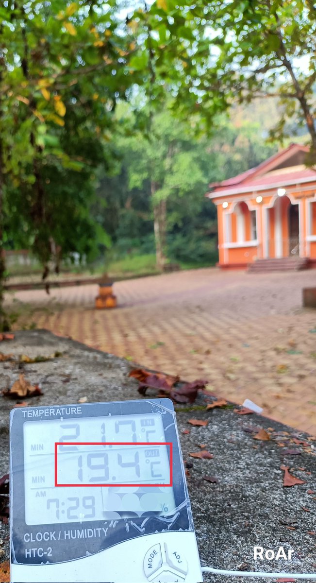 RoarWeather's tweet photo. #Goa #weather #morning
4 Nov 2022

Min temp 19.4 c .. dew around
🔰Korgaav (#Pedne , North Goa)
5.5 km inland from the #sea 

#Panaji min 23.2 c https://t.co/6cTM1mR224