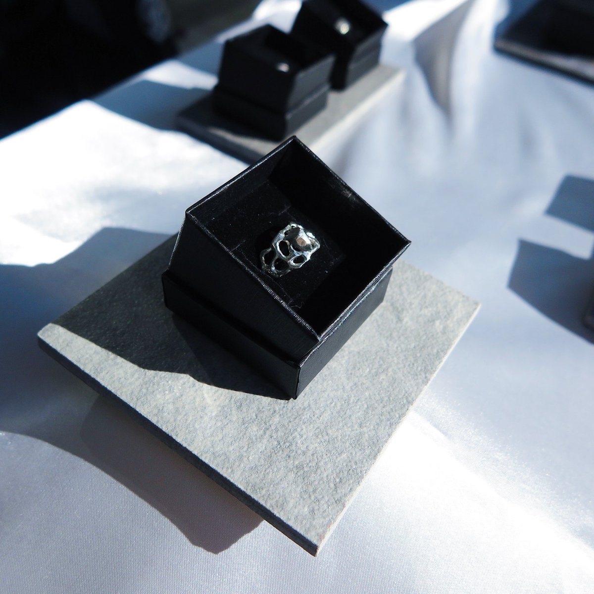 aomi_oia's tweet photo. 実は？コツコツsilver925でリング作ってます💍
よかったらフォローしてください🙇‍♂️
@poire_20 
（フォローしたらいい事ある絶対＾＾） https://t.co/3WvcCgroV5