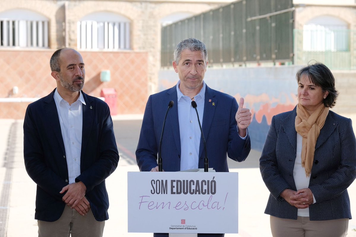 JosepGCambray's tweet photo. A partir del curs vinent Manresa tindrà 1.030 noves places d'educació pública! Integrem l'@escolajoviat actualment concertada a la xarxa pública d’@educaciocat. 
Més places públiques, menys alumnat per aula i més mestres que mai! https://t.co/djx5OLUeRC