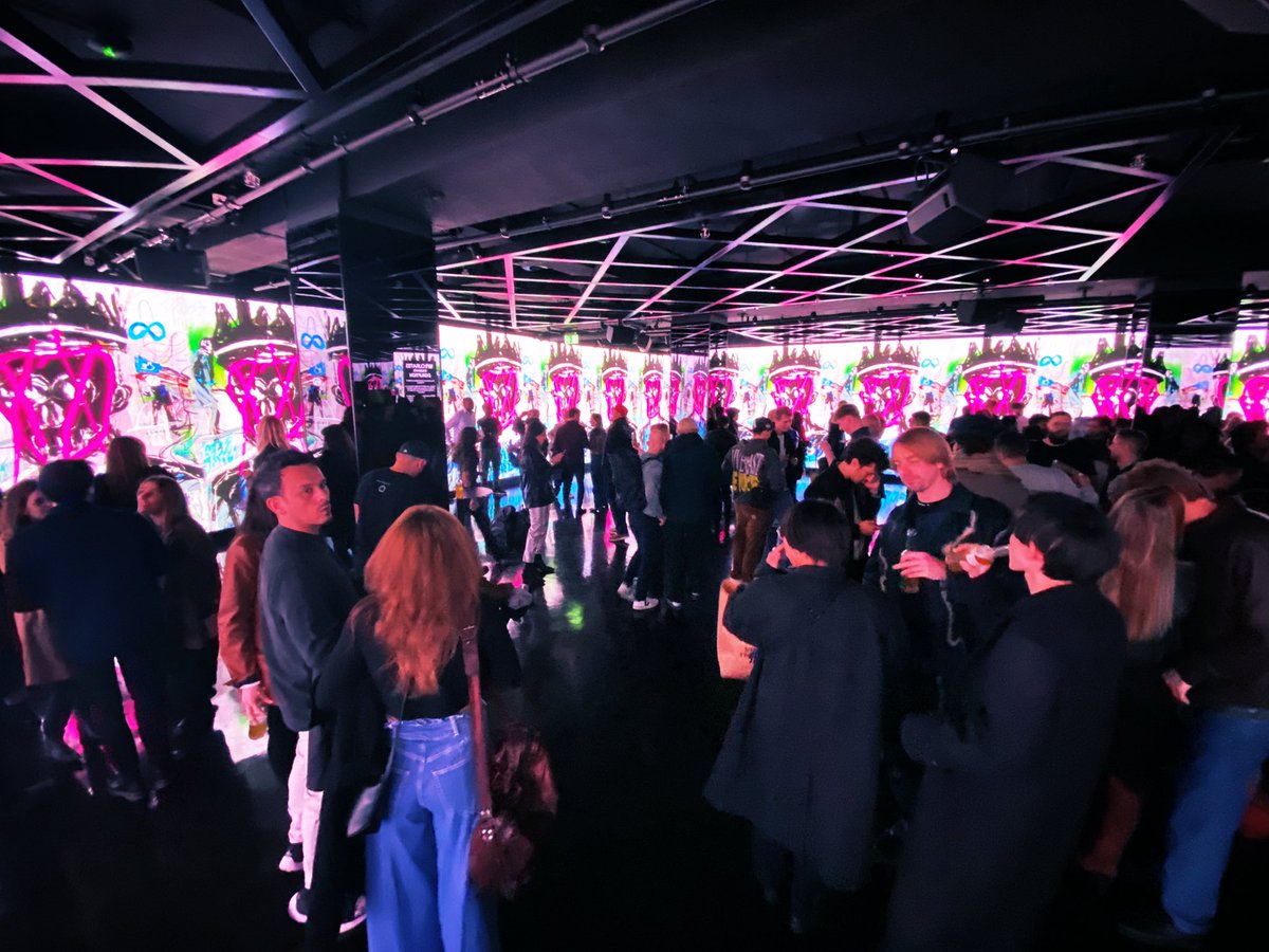 Some play time during a rather busy week, at a now very familiar location 😘<a href="/flannelsfashion/">Flannels</a>

<a href="/W1curates/">W1 Curates</a> <a href="/CozomoMedici/">Cozomo de’ Medici</a> <a href="/NFT_NYC/">NFT.NYC</a> <a href="/33NFT/">33</a> <a href="/The33Family/">33Family</a> <a href="/33GALLERY/">33 GALLERY</a> <a href="/WeAreNFTUK/">NFTUK 🇬🇧</a> 

#NFT #NFTUK #nftart #NFTLondon2022 #tezosart #MetaverseNFT