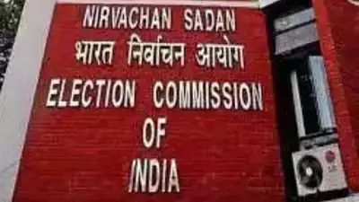 timesofindia's tweet photo. MCD polls will be conducted on EVMs: #VijayDev, Delhi State Election Commissioner https://t.co/V6X9Hd3skN