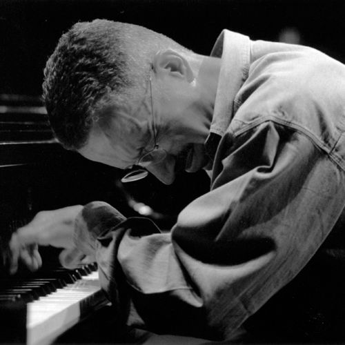 Now Playing On KWJZ-West Coast Jazz Radio- One For Majid (Live) by Keith Jarrett, Gary Peacock, Jack DeJohnette Listen Online at https://t.co/z9KsvtFesH
 Buy song https://t.co/gEjEd8i0nt https://t.co/u01uSovaR1