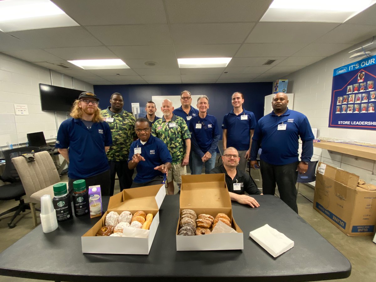 Store 247 MST rocking their 90 day incident free milestone celebration! Keep it up, team! <a href="/BlueBoxR1/">@BlueBoxR1</a> <a href="/BenitoKomadina/">Benito.Komadina@Lowes</a> <a href="/MYoungsonLowes/">Michael Youngson</a> <a href="/MST_899/">Shannon Cantrell</a> <a href="/steveyoung456/">Steve Young</a> @WatsonGatling
