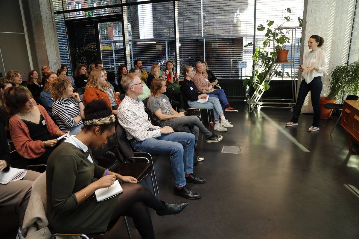 Workshop @SophievanGool over onderhandelen! #goudenfreelancer Foto's: <a href="/faroukbatiche/">farouk batiche</a>