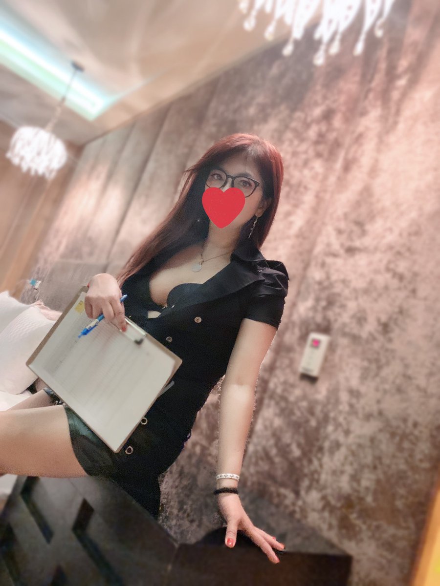 meiliguo4's tweet photo. 大家等很久的分享 這不就來了嗎?
妹 真的是很搶手 眼神就很電人了
尤其喜歡奶的 我覺得很美 很漂亮
#台中 #自約 #個人分享 #感想 #使用心得 #約約 #約泡 #未滿十八禁止 #戴套 #乾淨 #整齊安靜 #講話溫柔 #電眼 #美女 https://t.co/23qM5GcxJo