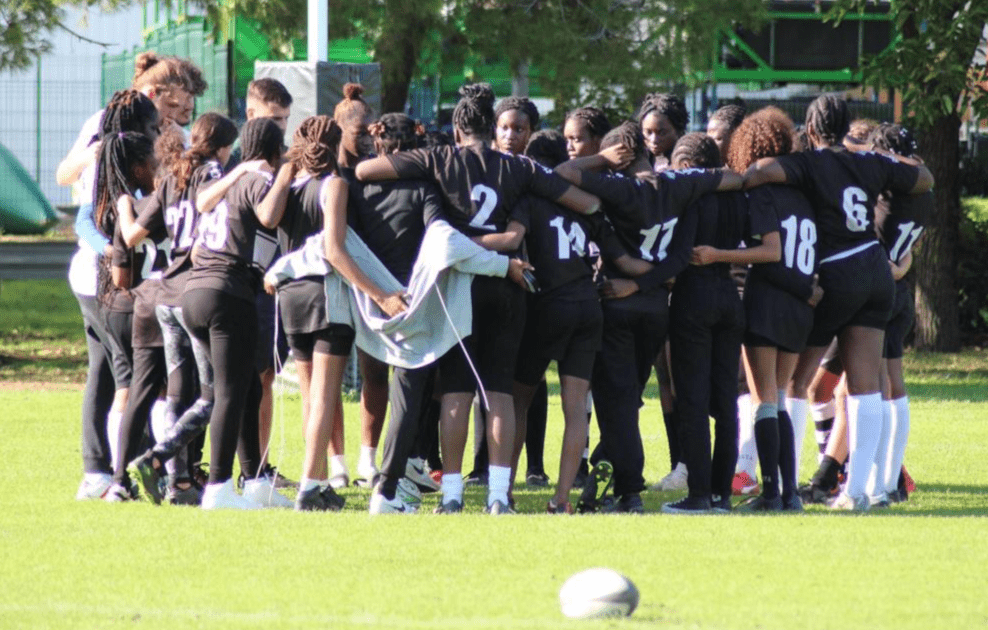Le Fonds de dotation a financé un stage de #rugby féminin du <a href="/SCUF_Rugby/">SCUF_Rugby</a> à  la Rochelle.
Ce stage dépaysant a été fondateur sur le plan de la cohésion d’équipe.
Il s’est fini par une belle victoire 50 à 15 contre le Stade Rochelais. 
Bravo aux filles du SCUF  !
