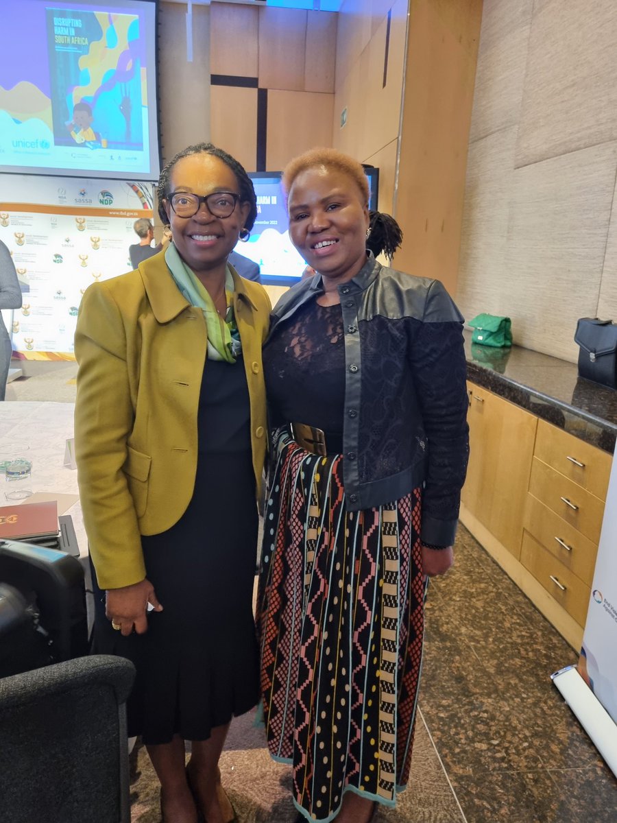 Monique Ekoko tweet media