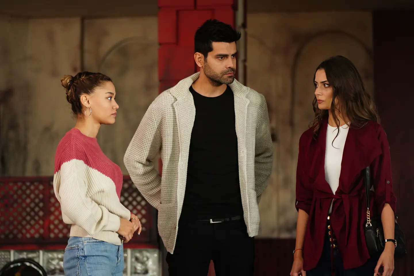 Fgt3ln1WIAAwRl2?format=jpg&name=large