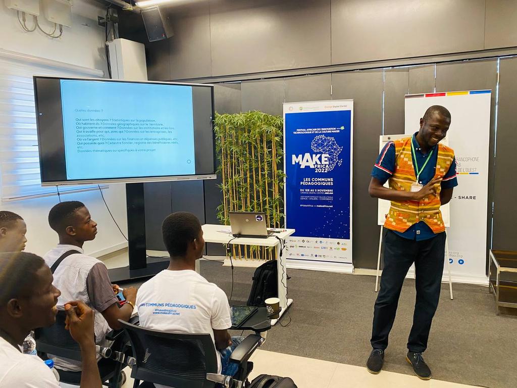 Il faut savoir tirer parti des millions de données disponibles sur le web.
Cet atelier sur l'open data nous guidera sur l'utilisation des données, les défis et les intérêts.

Animé par Mr Kaberu Tairu 
#MakeAfrica #MakeAfrica22 #unicef