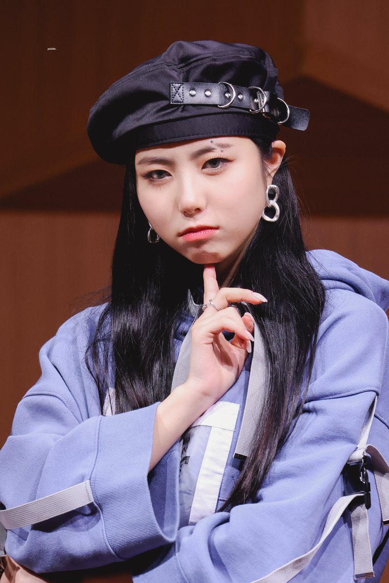palette_430's tweet photo. 220410

#이레 #Ireh #조서영
#퍼플키스 #PURPLE_KISS https://t.co/zptvdzEIi2