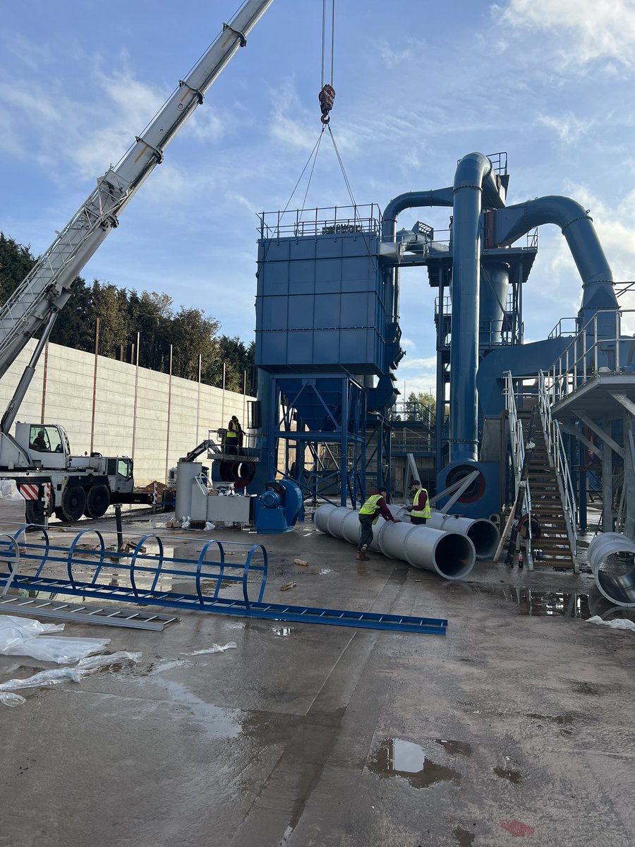 GwynThomasLtd's tweet image. A New GT144TF Filter Plant being installed for a Customer with Car Crushing Plant with an Abatement requirement…. #FilterUnit #Extraction #FilterMedia #Ductwork #ExtractFan