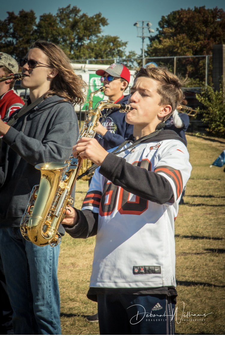 allison_fangman's tweet photo. Come out and support Dixie Heights HS Marching Band this Saturday as they celebrate the end of an amazing season. We couldn’t be more grateful for the incredible experience our son had this year! 🎷@DixieHeightsHS @DHeyeswithpride @MrFangman https://t.co/BfnuAdzl0k