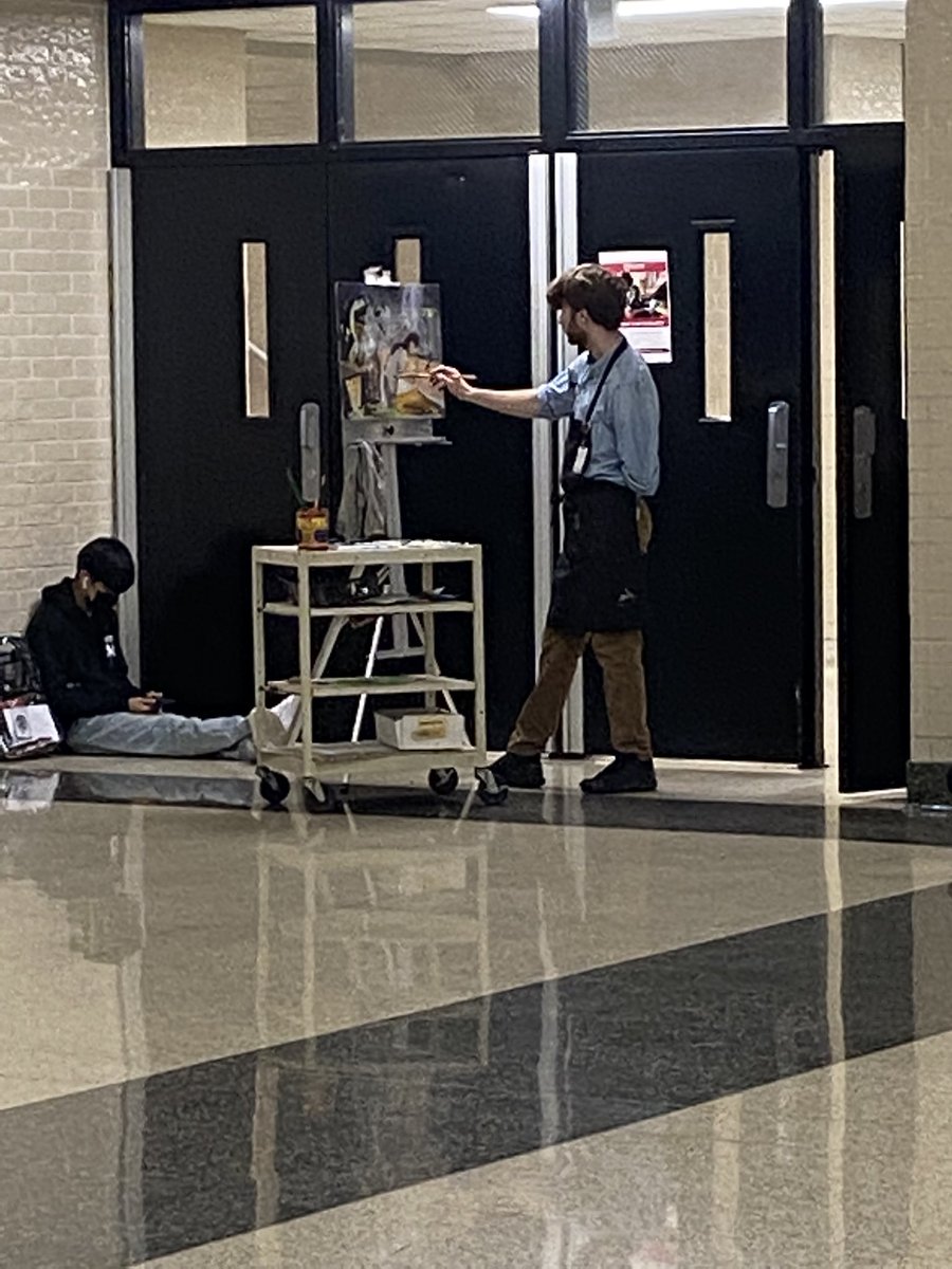 bolton_kesha's tweet image. When you have AM duty AND you LOVE being an Artist! @Eisenhower_AISD @NewmanKaileigh  #StillAccountable #LoveWhatYouDo #WhatsRightWithIKE #IKEonic