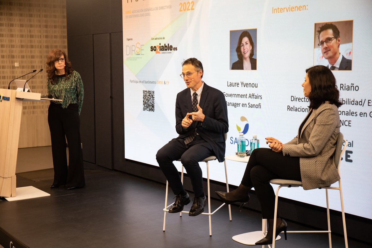 soziableES's tweet photo. 💡El futuro de la #sostenibilidad, marcado por un “tsunami regulatorio”

🗓️En la edición de #Transversa2022, @AsocDIRSE se centró en las cinco funciones que más han tenido que incorporar los aspectos ASG en su día a día.

https://t.co/xclQvqPqmm https://t.co/3glNP4vjl6