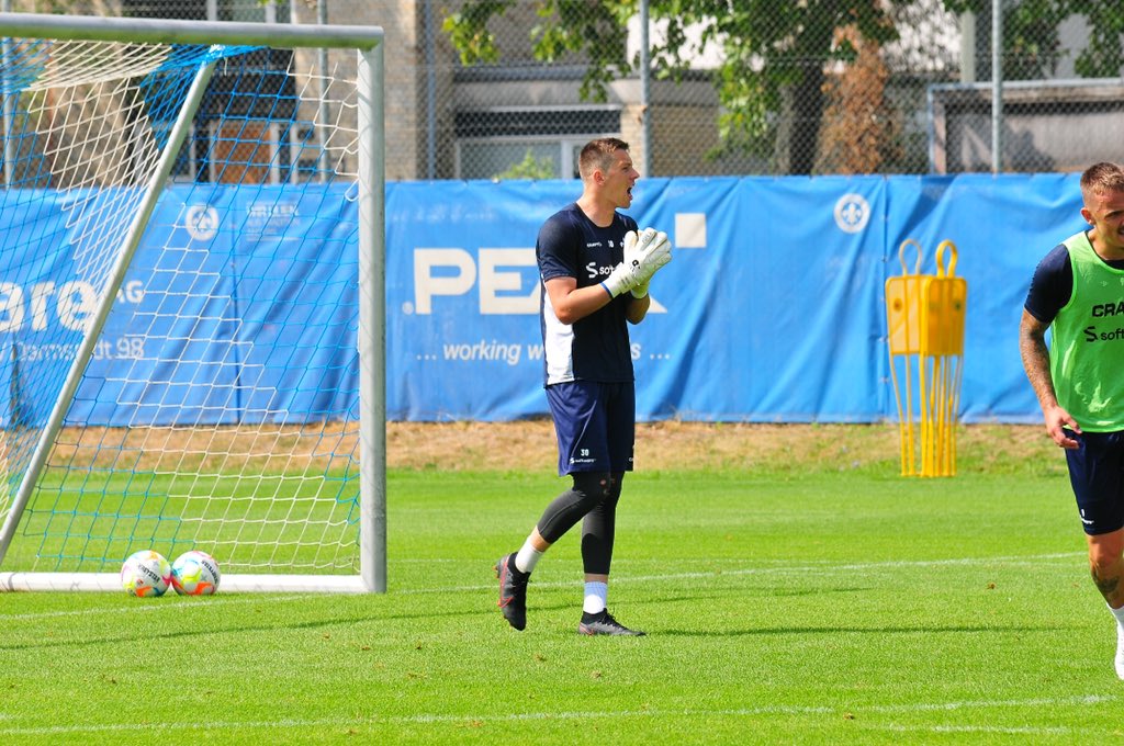 Alexander Brunst tweet media