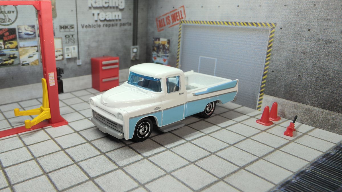 DiecastFan3's tweet photo. Marque : #Matchbox
Nom : 1957 Dodge Sweptside
Échelle : 1/64
Date de sortie : 2022
#DieCast #miniature #Dodge #Sweptside #DodgeSweptside #1950s https://t.co/hgJbI5LD5N