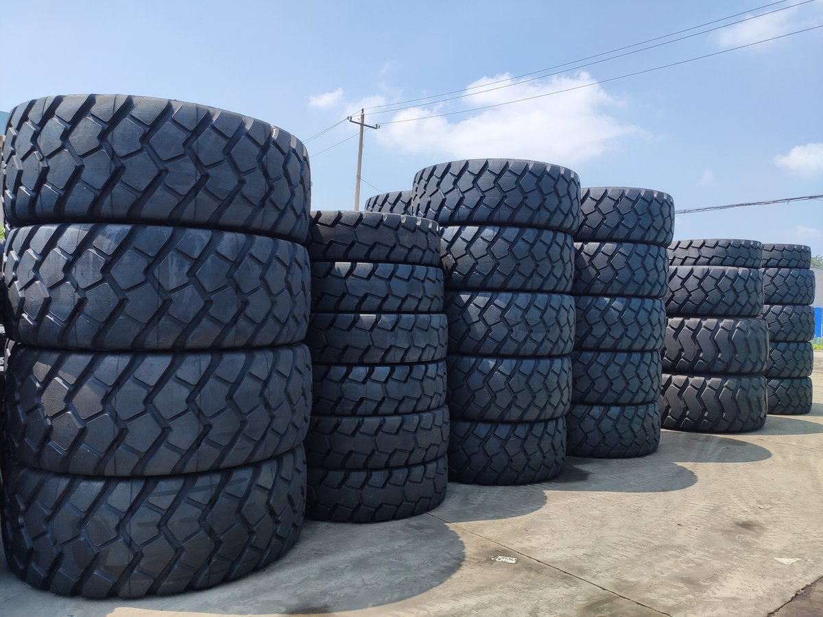 HANMIXTIRES's tweet photo. HANMIX Off-The-Road Radial Tyres (OTR), Earth Moving Tires.
Available Sizes: 14.00R20, 14.00R24, 16.00R24, 14.00R25, 16.00R25, 18.00R25, 17.5R25, 20.5R25, 23.5R25, 26.5R25, 29.5R25, etc.
Reliable quality, best service and fast delivery.
#HANMIX #TIRE #OTR #OTRTYRE #RADIALTIRE https://t.co/plPUCgLuyc