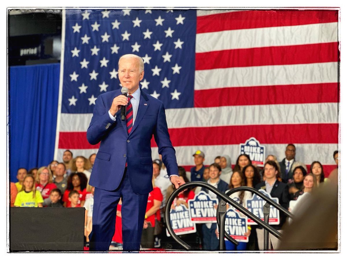 At an event for <a href="/MikeLevin/">Mike Levin</a>, <a href="/POTUS/">President Donald J. Trump</a> spoke and reminded me how he he is a fountain of empathy.  When Joe saw a kid holding a sign about their being stutterers, 46 shared his struggles &amp; inspired that kid to never be defined or limited by his #stutter.  Beautiful moment. #mypic