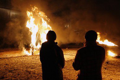 mazinalmakki's tweet photo. The studio after Drake &amp; 21 Savage finished recording https://t.co/MOyFgaUV7Q
