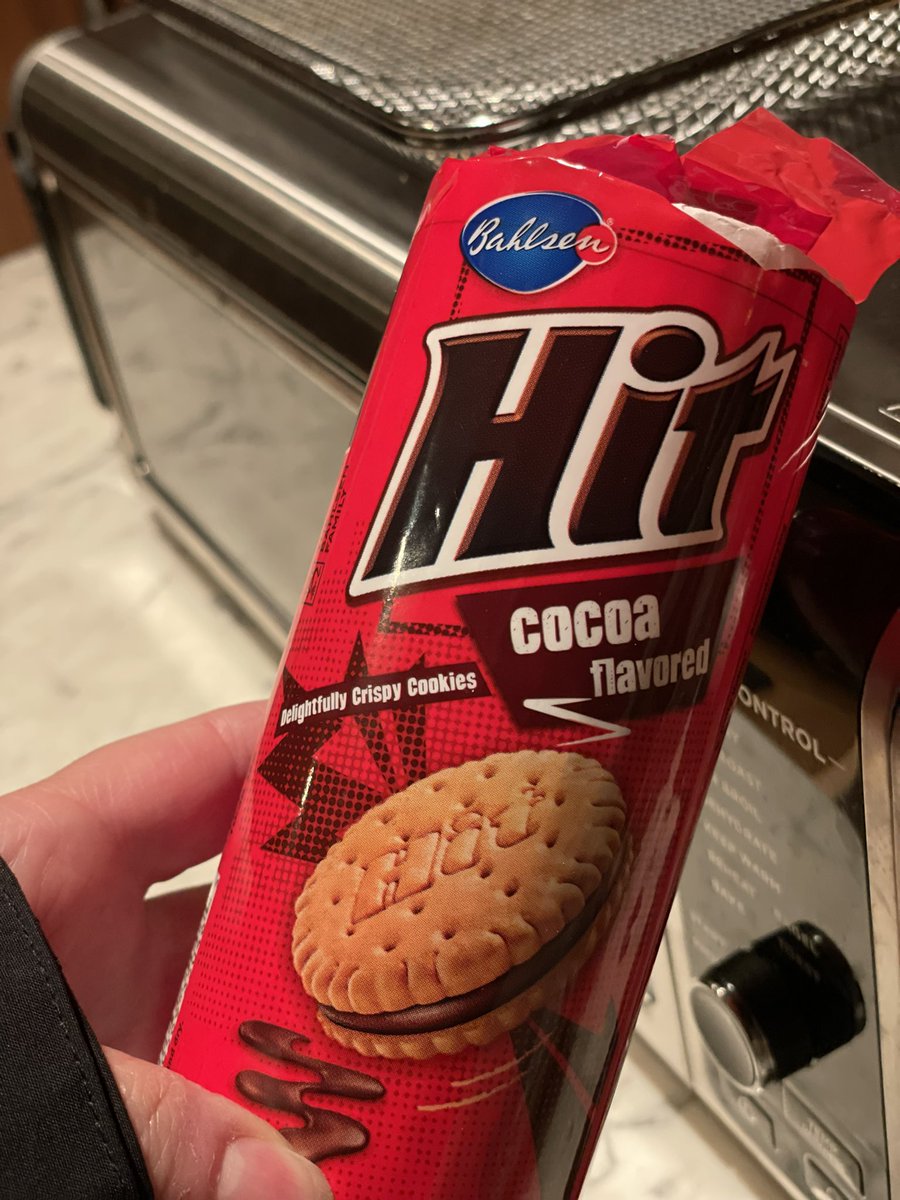 Backpacker travelers from the 90s / do you remember these cookies? I’m not the only one who lived on them for a decade am I? Am I??