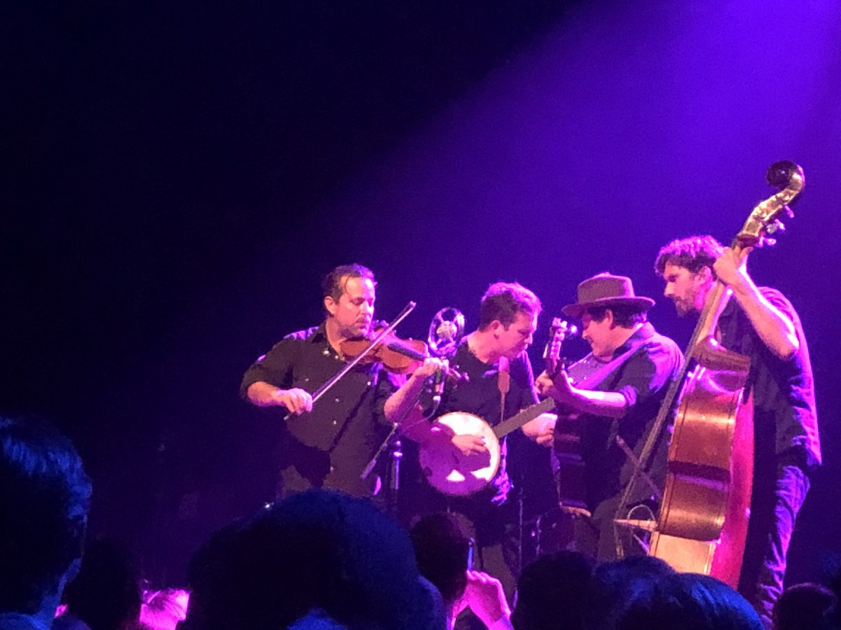 What. A. Concert. Joyful yet moving. Powerful yet vulnerable. <a href="/GregoryAIsakov/">Gregory Alan Isakov</a>