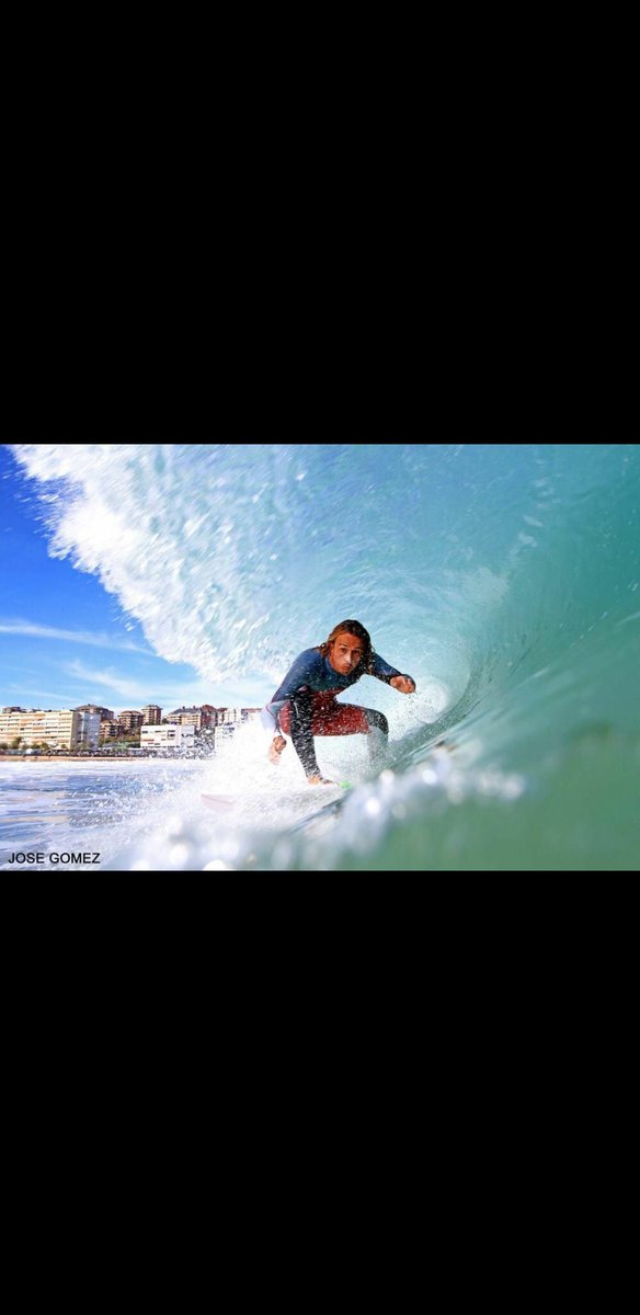Memories 💙 #escueladesurfmolinucos #playadelsardinero <a href="/cant_infinita/">Cantabria Infinita</a> <a href="/ninobodyboard/">José Gómez</a>