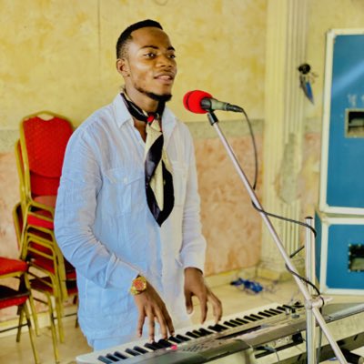 DeevMujangi's tweet photo. #NouvellePhotoDeProfil https://t.co/Gy31y45XgC
