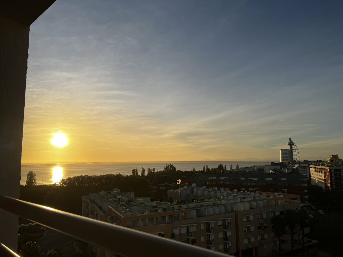 Another beautiful morning at Lisbon for WebSummit! Excited to be hearing talks from legends like Sir Tim Berners-Lee 😎. Send me a DM if you’re around and want to chat about product design or the joys of being a startup 🙌. #WebSummit2022
