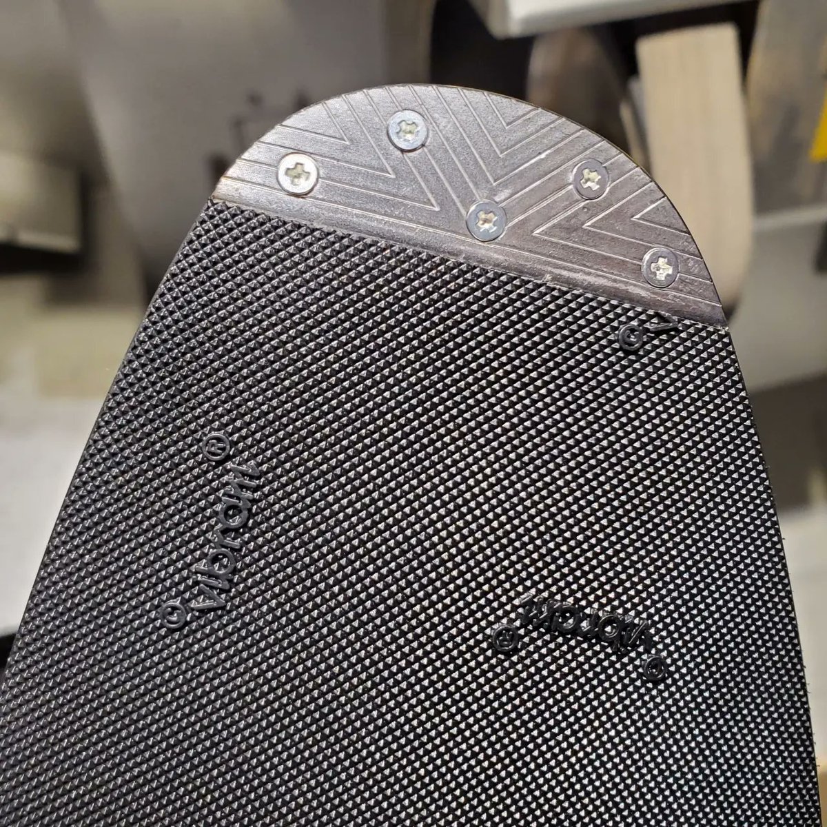 tanapansensei's tweet photo. Stick on soles and toe steels.
JOEのフルブローグにハーフラバー&トゥスティールでした、ありがとうございました。
#JOEWORKS #JOEWORKSSHOEMAKER https://t.co/FT0e5QBSJn