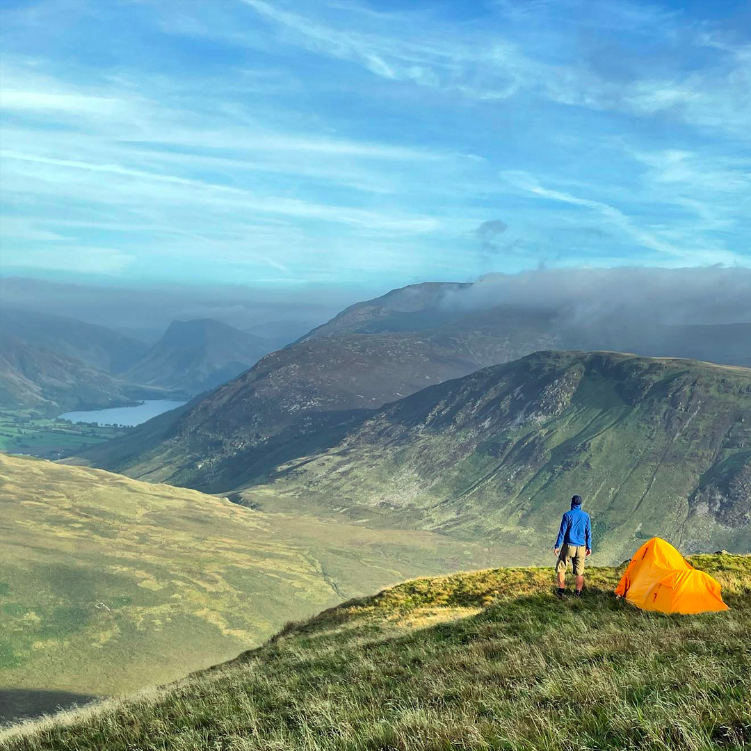 Take a walk through the Lake District with Russ Moorhouse – bestselling author of Fell Asleep and the first person to wild camp on all 214 Wainwright fells – in this inspiring podcast from Canopy & Stars. Listen: bit.ly/3NirxKf @canopyandstars @amountainbivvy