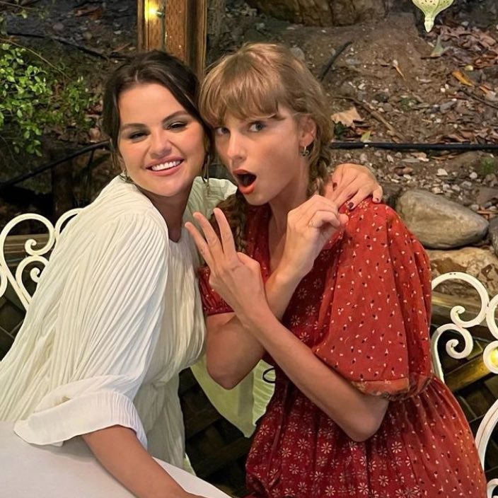 Selena Gomez told a fan that Taylor Swift gave her a painting for her 30th birthday.