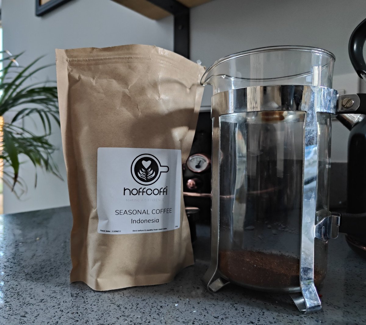 Good days start with good coffee. 
Have a look at Hoff Coffi. You will be supporting schools and community groups whilst having a cuppa.
#coffee #community
