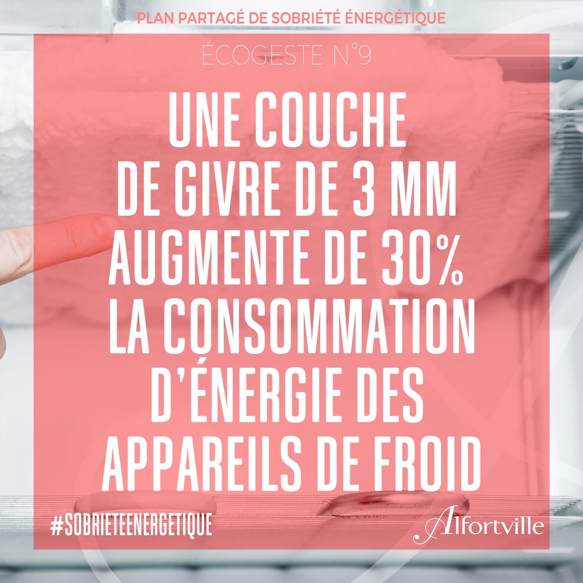 Alfortville_94's tweet photo. Ecogeste n°9 : Prenez soin de dégivrer régulièrement vos congélateurs et réfrigérateurs.
Givrés, vos appareils vont puiser encore plus d’énergie pour fonctionner correctement.

#transitionenergetique #sobrieteenergetique #energie #alfortvillesengage #economieenergie #ecogeste https://t.co/xAIMpguIyB