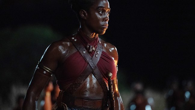 stephanie_geniv's tweet photo. If you didn’t love this Lasana Lynch’s character ‘Izogie’ in the Woman King, then you didn’t watch the movie. 

“First rule of combat; always obey Izogie” 

My favorite character 💜😌 https://t.co/qZ4BVaDWHj