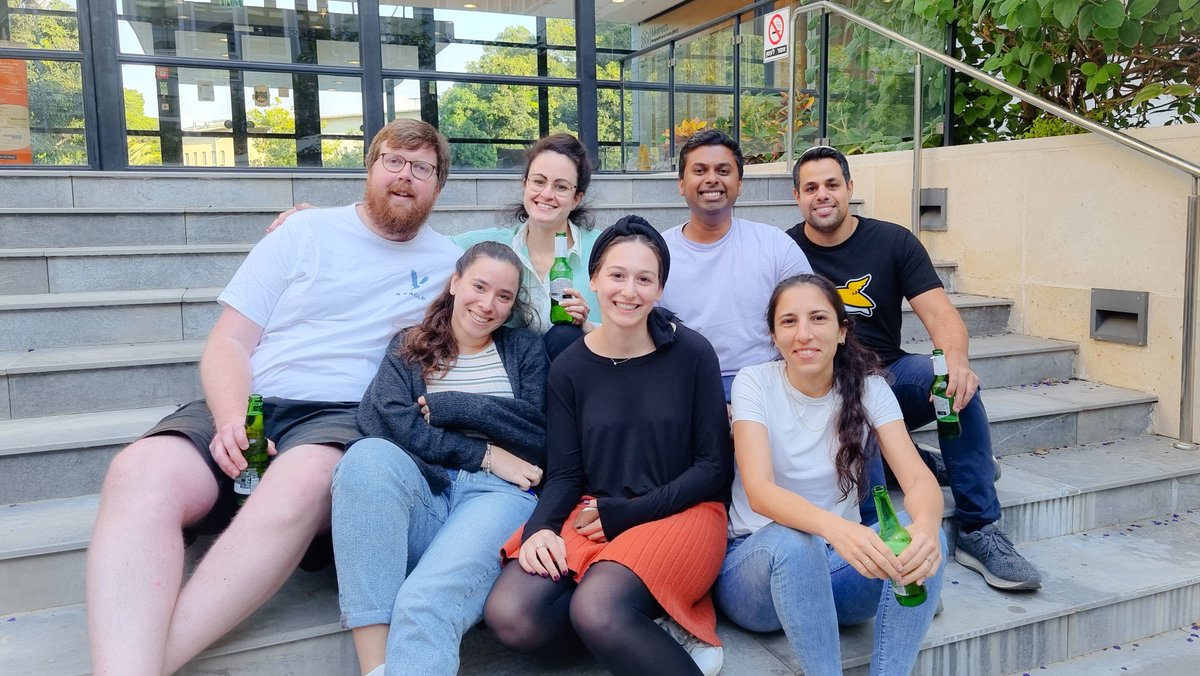 The MCB department happy hours are back after the pandemic!  Chilling with <a href="/LabGeiger/">Tami Geiger (lab)</a>. Great end to a busy work week🍻  <a href="/WeizmannScience/">Weizmann Institute</a>