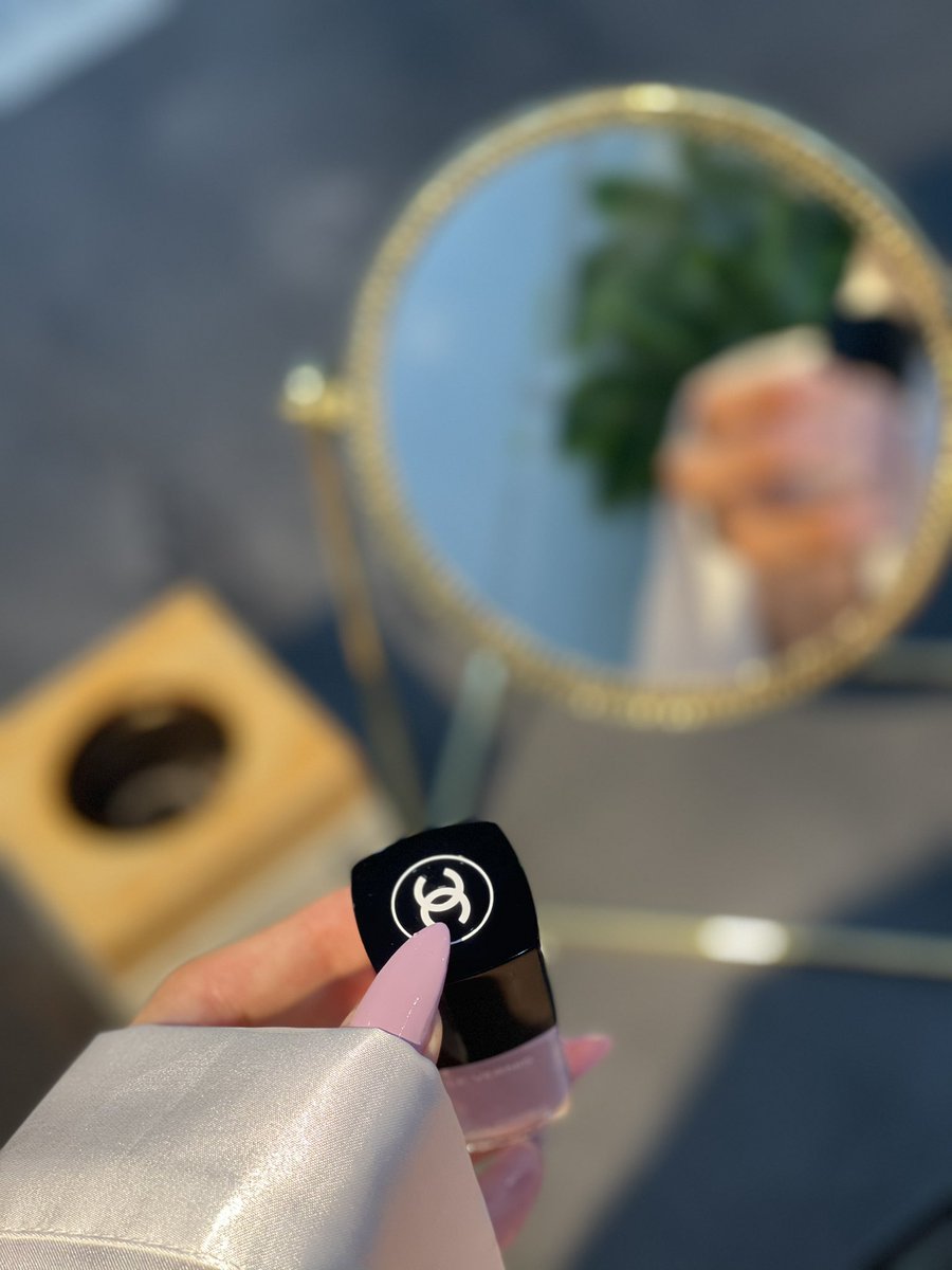 2017Vactory's tweet image. بإمكاننا نبعد ونبقى على شوق  
      ماكان له داعي نشوه غلانا 

نعشق بعض بالذوق ونغيب بالذوق
    تعكس مشاعرنا حقيقة هوانا.💕