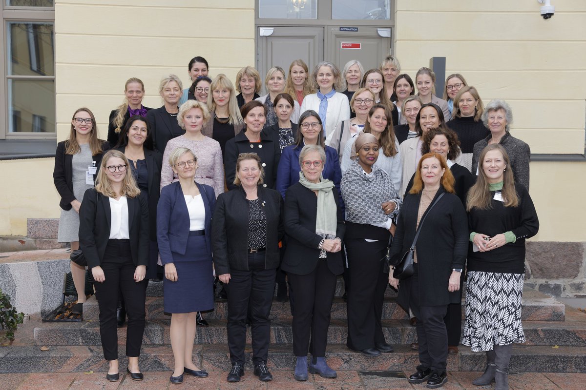 ingebjfi's tweet photo. In the midst of a new and challenging situation in Europe I am encouraged by the pool of resources we have in the #NordicWomenMediators. Thanks @cmioffice and @Ulkoministerio for hosting us! @NOREFno. Photo: Atte Kajova https://t.co/LFo6V4hYmW