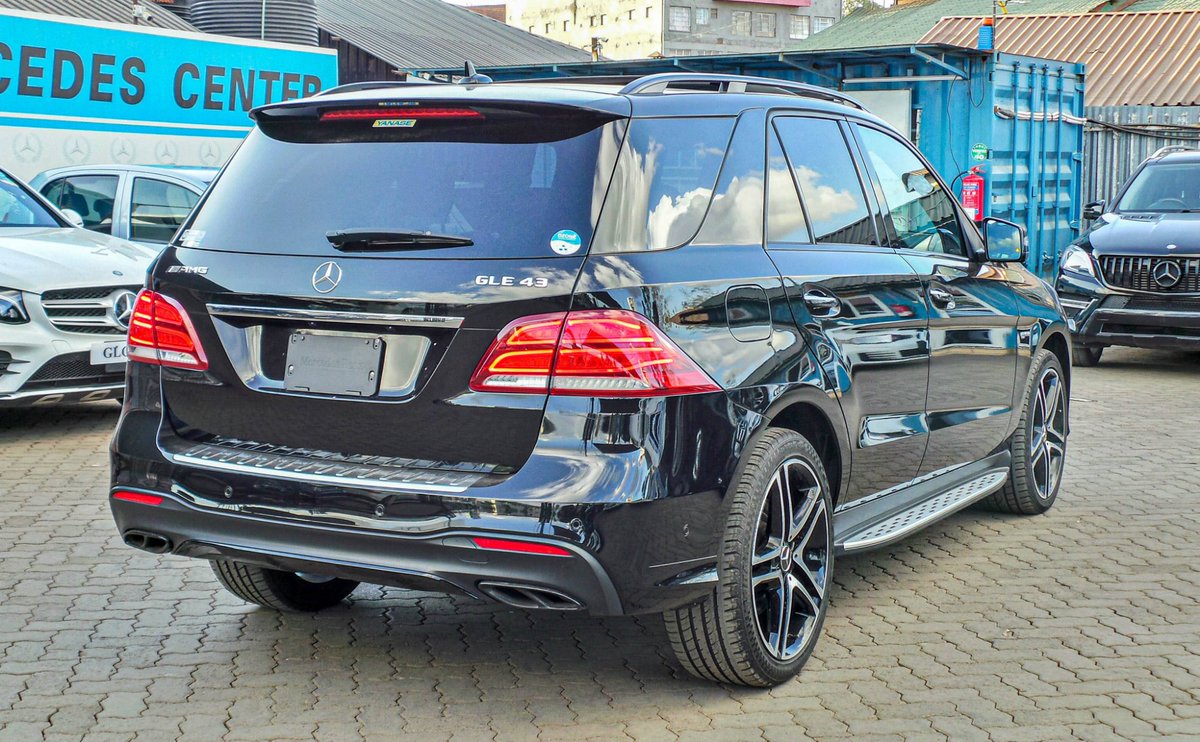 MercedesCentre's tweet photo. 2017 GLE43
3000cc petrol V6 engine
Turbocharged
Call/ whatsapp 0723500500 https://t.co/QzZVIJ154x