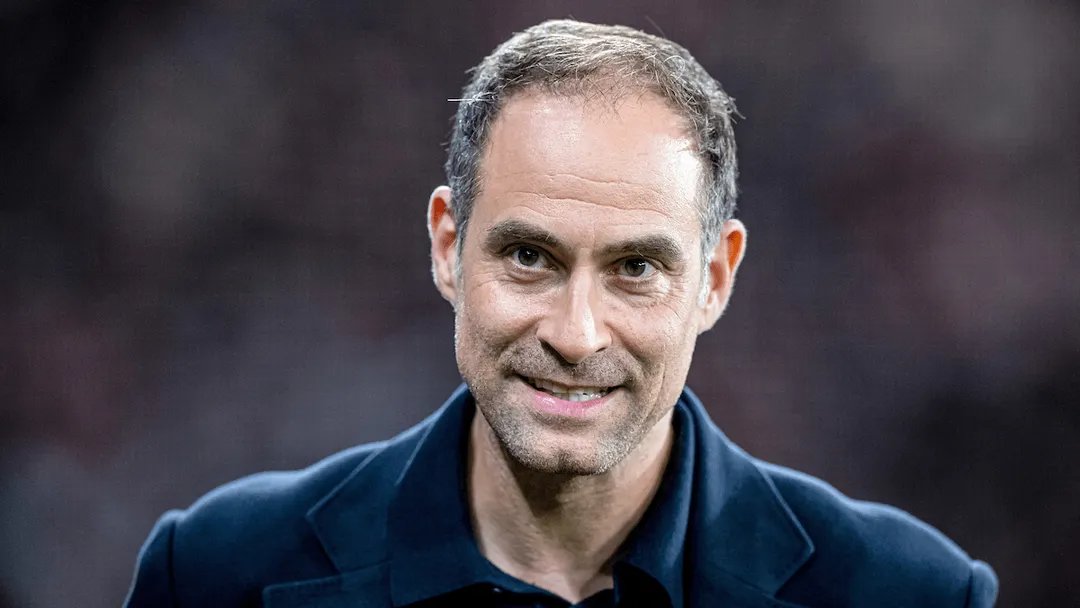 RBLeipzig_EN's tweet photo. Oliver Mintzlaff is stepping down as the CEO and Chairman of the Board of RB Leipzig, effective as of 15th November 2022.

This comes as the result of his new responsibilities as CEO of Corporate Projects and New Investments at Red Bull. https://t.co/PcCphPpoW3