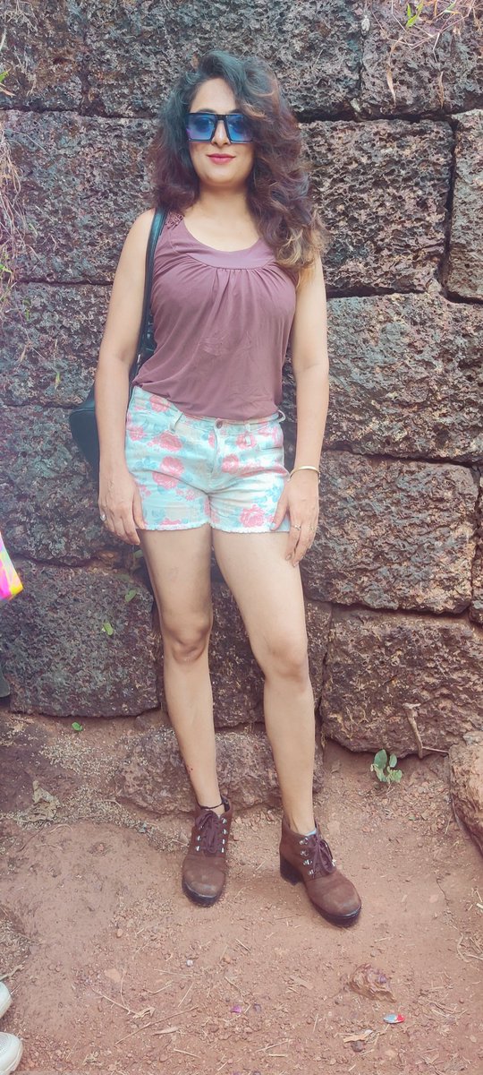 Prranita9's tweet photo. Dil ka dariya beh hi gaya Raahon mein yun jo tu mil gaya
#fortcaboderama #goadiaries #goaagonda #agondabeach #historical #historyofgoa #thecapegoa #videocreator #influencer #influencerlife #punefashionblogger #trendingnow #viralpost #ootd
2️⃣4️⃣
🤎🤎🤎🤎🤎🤎🤎🤎🤎🤎🤎🤎🤎 https://t.co/RwrGkFaoF6