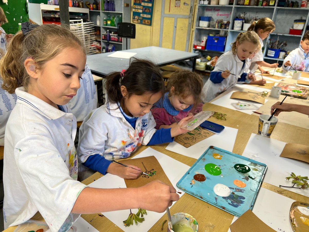 CromerPublic's tweet photo. A wonderful K-6 opportunity today with our HPG 1/2 day Art Workshop 🎨🖼 The talent on show was amazing! https://t.co/iC5QOtY9Pv