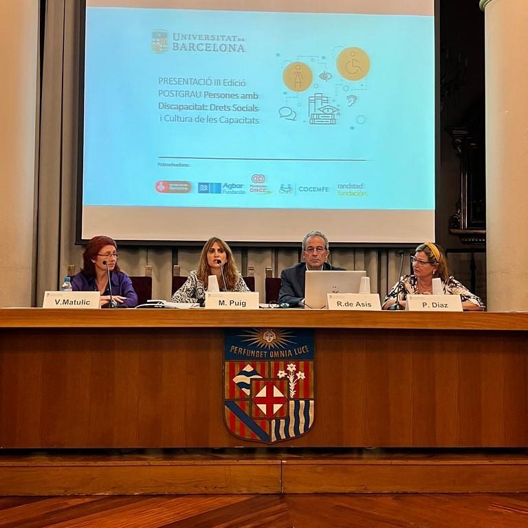 #Inauguración de la III Edición del Postgrado de Discapacidad de la Universidad de Barcelona y entrega de diplomadas a nuestras estimadas y estimados alumnos 😍